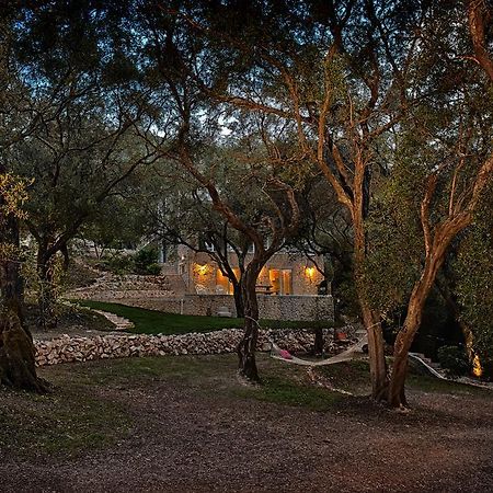 Mavres Luxury Studio Agios Matthaios (Corfu) Exterior foto