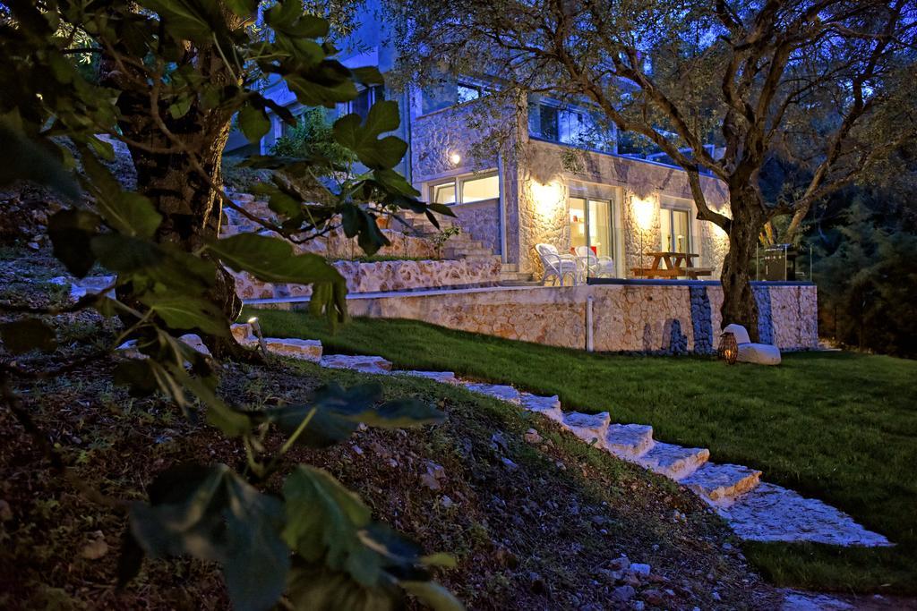 Mavres Luxury Studio Agios Matthaios (Corfu) Exterior foto